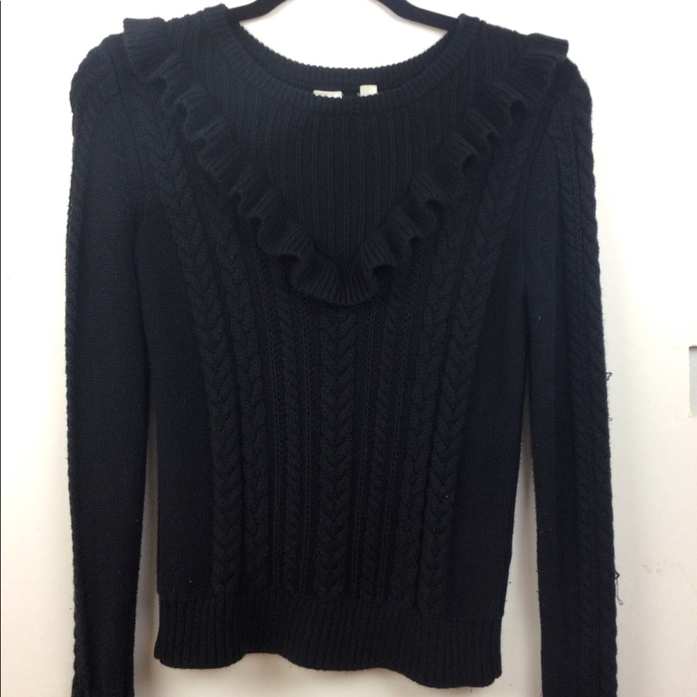 Black GAP sweater